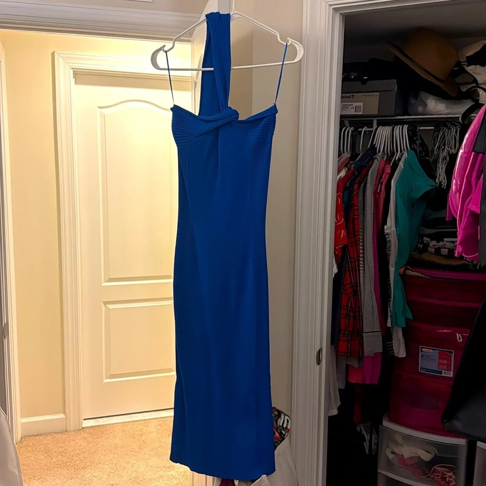 VICI | All That Class Ribbed One Shoulder Midi Dress - Picture 5 of 10